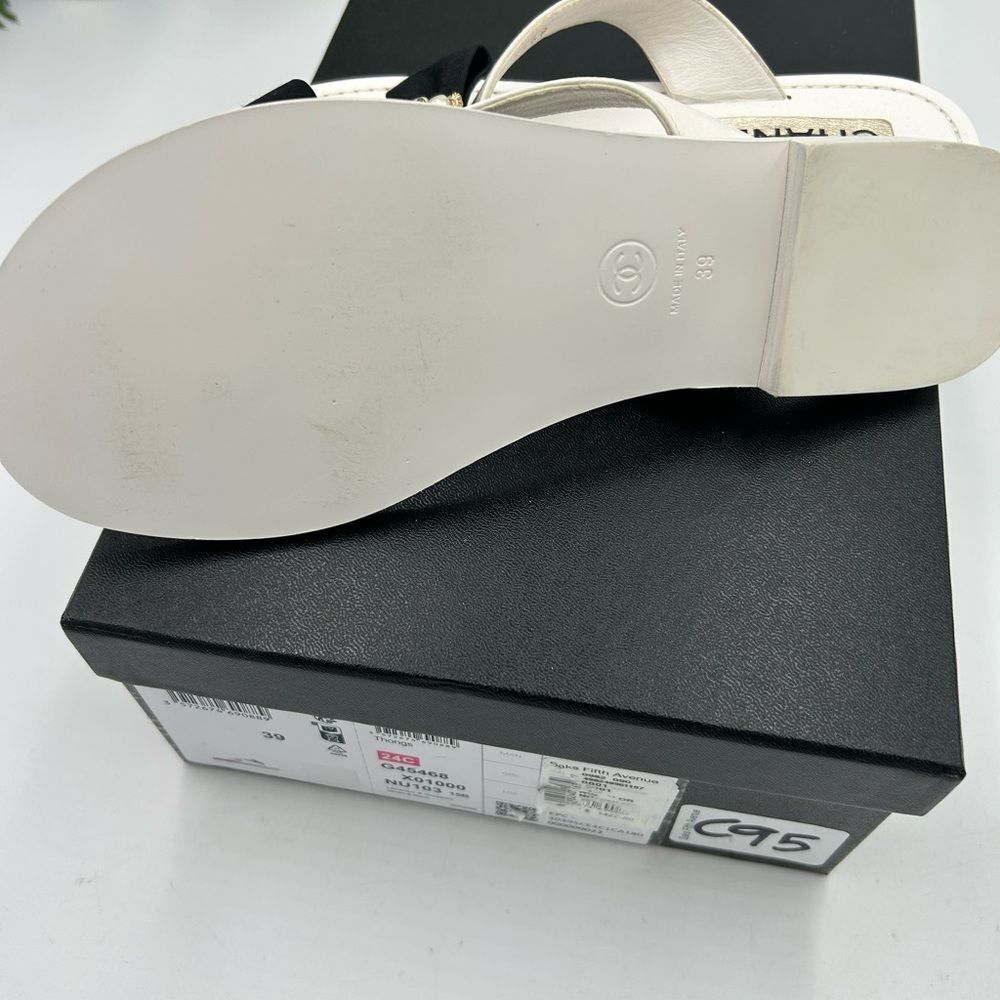 Women’s Chanel bow thong leather sandal size 39 made in Italy - Picture 7 of 11